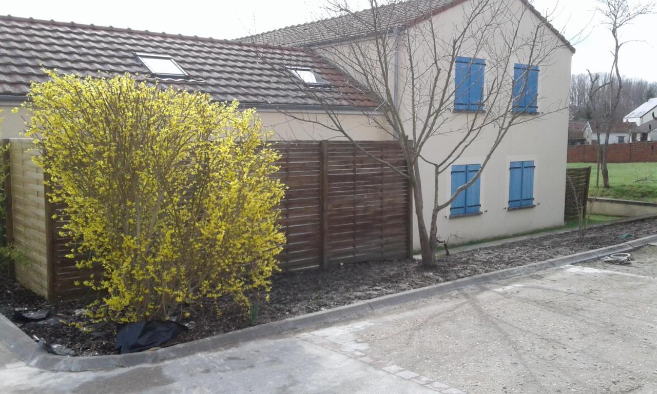 Apartament Les Champs Cernoy-en-Berry Zewnętrze zdjęcie